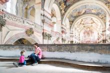 Do odsvěceného kostela Zvěstování Panny Marie v Litoměřicích jsme přišli na výstavu Plynoucí prostor