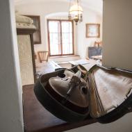 Pod synagogou se ukrývá židovská škola...