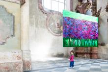 Verunka ukazuje na Plynoucí prostor