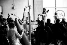 Promenádní koncert Severočeského divadla v podchodu obchodního centra