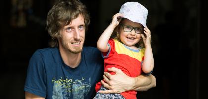 Portrét ve dveřích