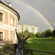 Na místě činu rok poté