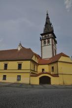 Chomutov - Fara a kostel Nanebevzetí Panny Marie