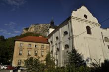 Svatý Jan pod Skalou