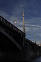 Oslava geometrie - zastávka na Palackého mostě