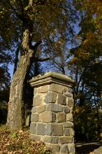 To je ta zídka, kterou Lenča fotila. Hezká, že? :-)