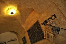 Strop kavárny Mitte, na mlýnku byl Karel