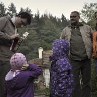 Kdo je tu nejvíc zvědavý na dárešek?