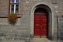 Dveře, červené dveře