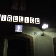 Ty vole, půl šesté a už tma!