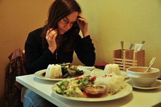 komu co koupit? (nad veganskou čínou v LovingHut)