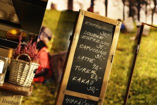 naše asi nejoblíbenější litoměřická kavárna (Fér Kafe v parku Václava Havla)