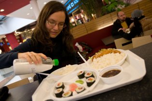 Rýži bylo nutné trochu dosolit