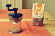 Zkoušeli jste někdy umlít lněná semínka v ručním kafemlýnku?