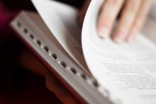 Listování Knihou knih