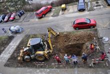 Tak kdo tam skočí jako první?