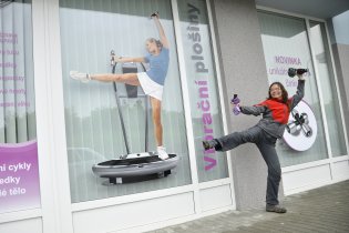 Cvičení s vibračními deštníky