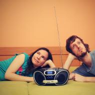 Soustředěný poslech hitparády radia Proglas