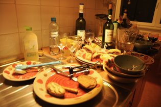 Po hostech nám zbylo docela dost hummusu