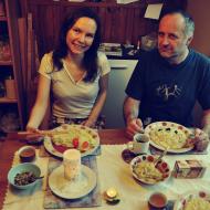 Kdo chce u nás přespat, musí se za odměnu vyfotit se snídaní (a ještě navíc musí snídat jáhly!)