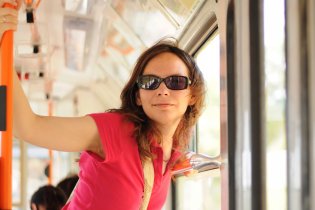 U okýnka se cesta šalinou celkem dala přežít