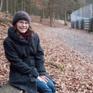 Tváří se, jak kdyby jí bylo pět