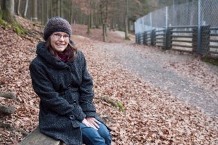 Tváří se, jak kdyby jí bylo pět