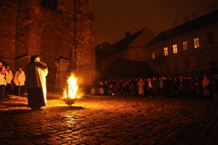 Žehnání ohně na Petrově