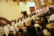 V(z)kládání rukou