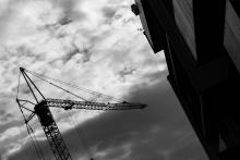 Zde právě vzniká bydlení v těsném sepětí s přírodou, ale přitom jen 5 minut od metra C!