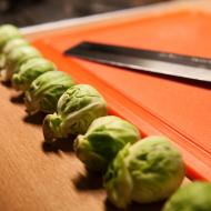 Kvůli této fotce bylo potřeba srovnat neposedné kapustičky do latě