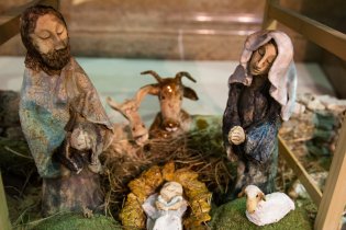 Keramický betlém vytvořený vlastními ručičkami dětiček z Petrovské farnosti