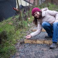 Lenča testuje kvalitu provedení akátových stupňů