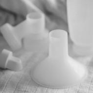 Jedna umělecká s odsávačkou