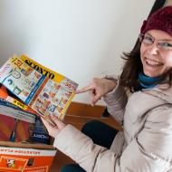 Lenča se učí radovat z maličkostí, zde např. ze slevy na Pampersky