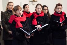 Dómský smíšený sbor válí na závěr vánoční doby