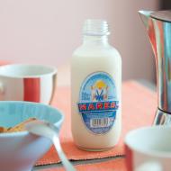 Zátiší se zahuštěným mlékem