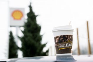 Kafe na km 60, my do té Prahy snad nakonec dojedem! (i přes rozsvícenou varovnou kontrolku)