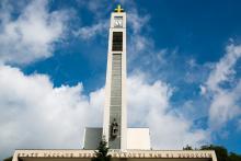 Svatý Václave, nedej zahynouti nám ni budoucím