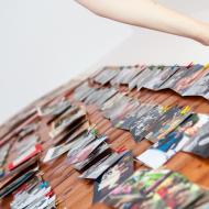 Inspirována Facebookem věší Lenka i v ložnici fotky na zeď