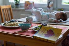 Zatímco do sebe budou rodiče ládovat snídani, Verunka trochu