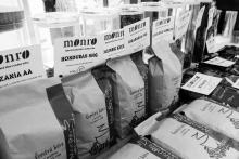 "Já si to tu vyfotím, abych věděl, jaké kafe máte, jo?""A nechcete raději naši tištěnou nabídku?"