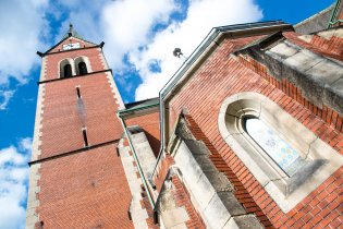 Červený kostel na Bílou sobotu v Teplicích - Trnovanech