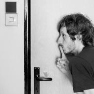 To dítě pořád ještě spí, v kolik budem jako obědvat?