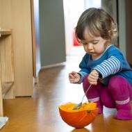 Jestli chceš k obědu dýni, tak si ji vydlabej!