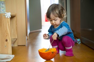 Jestli chceš k obědu dýni, tak si ji vydlabej!