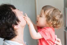 Tak ukaž kolik už máš zubů, babičko