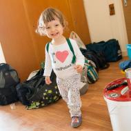 Verunka už se nemůže dočkat, až to tady po těch řemeslnících všechno vycídí