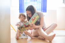 Na nočníku Verunka vysedává tuze ráda, zatím povětšinou bez výstupního produktu