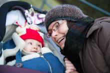 V tomhle fusaku po mamince se v kočárku líbí i Verunce